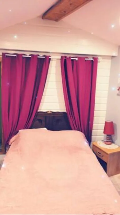 Chambre familiale à la ferme Montesquieu-Avantes